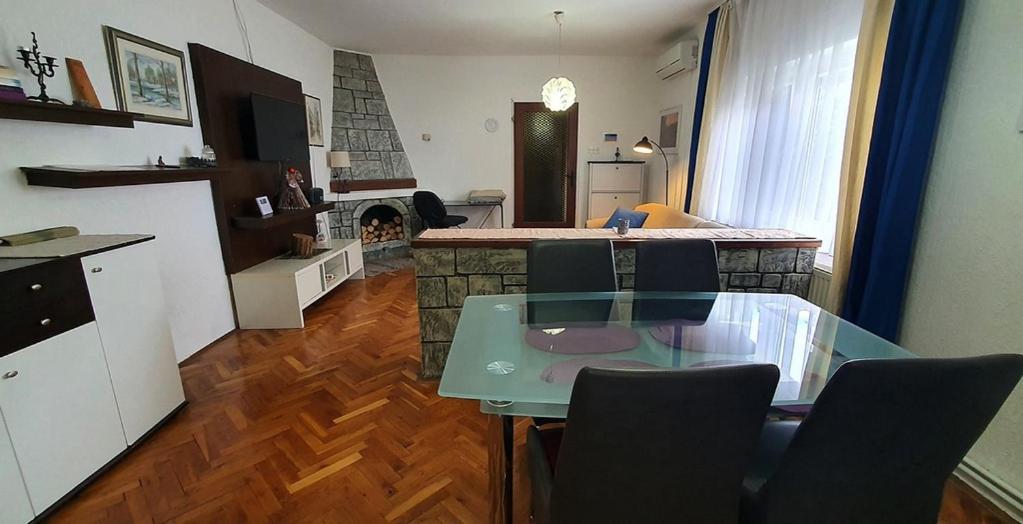 Apartman Ksenija Dakovo Exterior photo